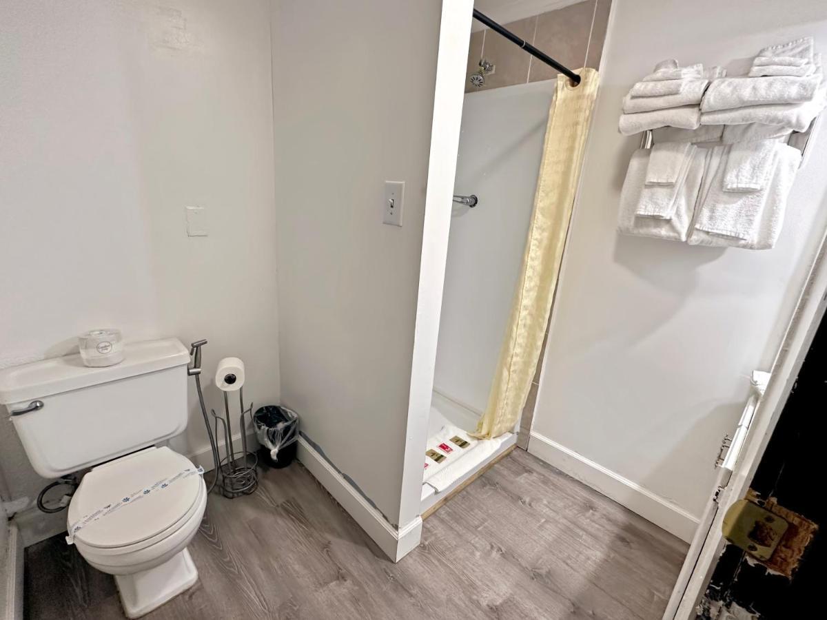Economy Inn Флоренс Экстерьер фото